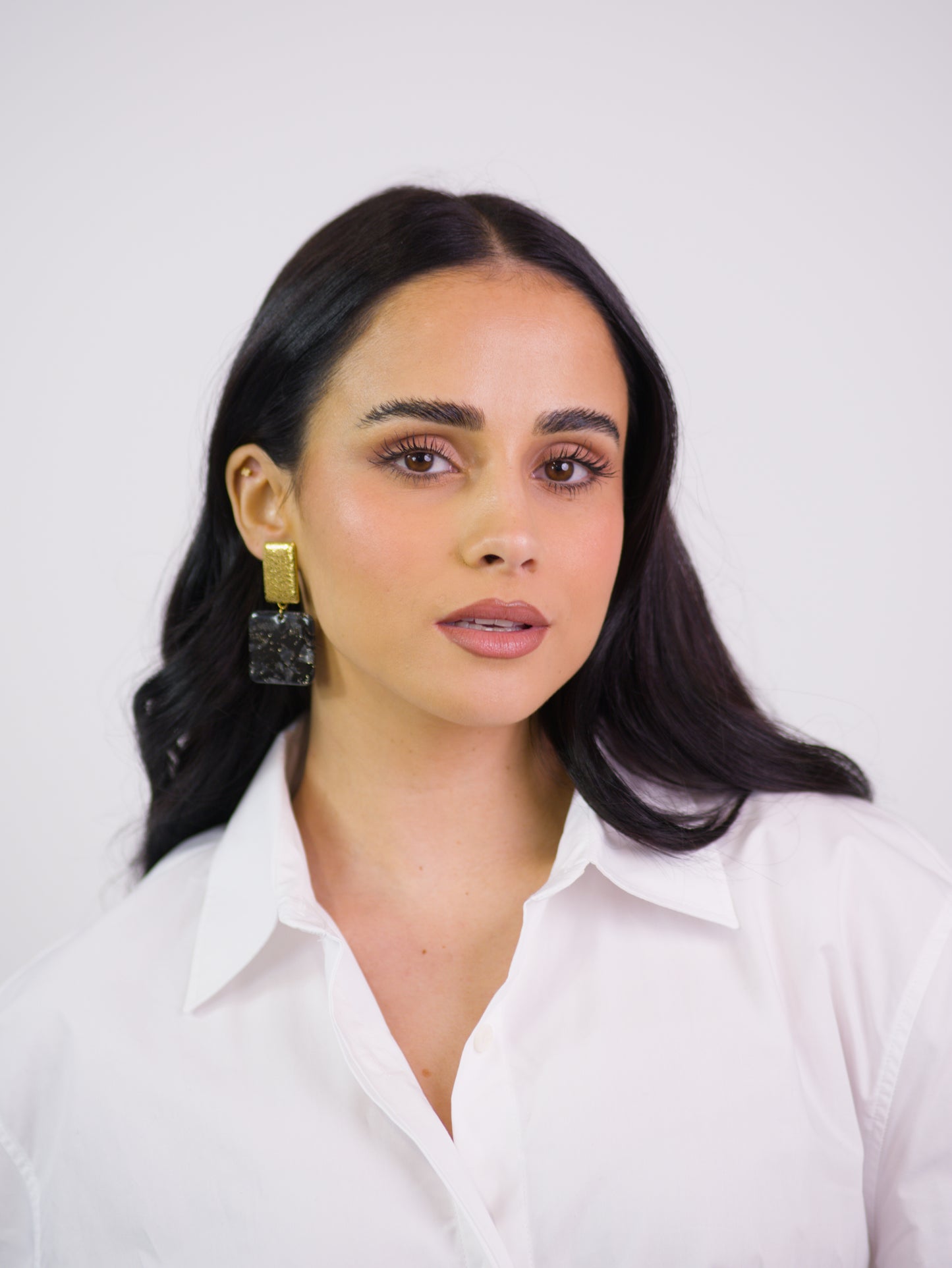 Brincos Beverly Preto