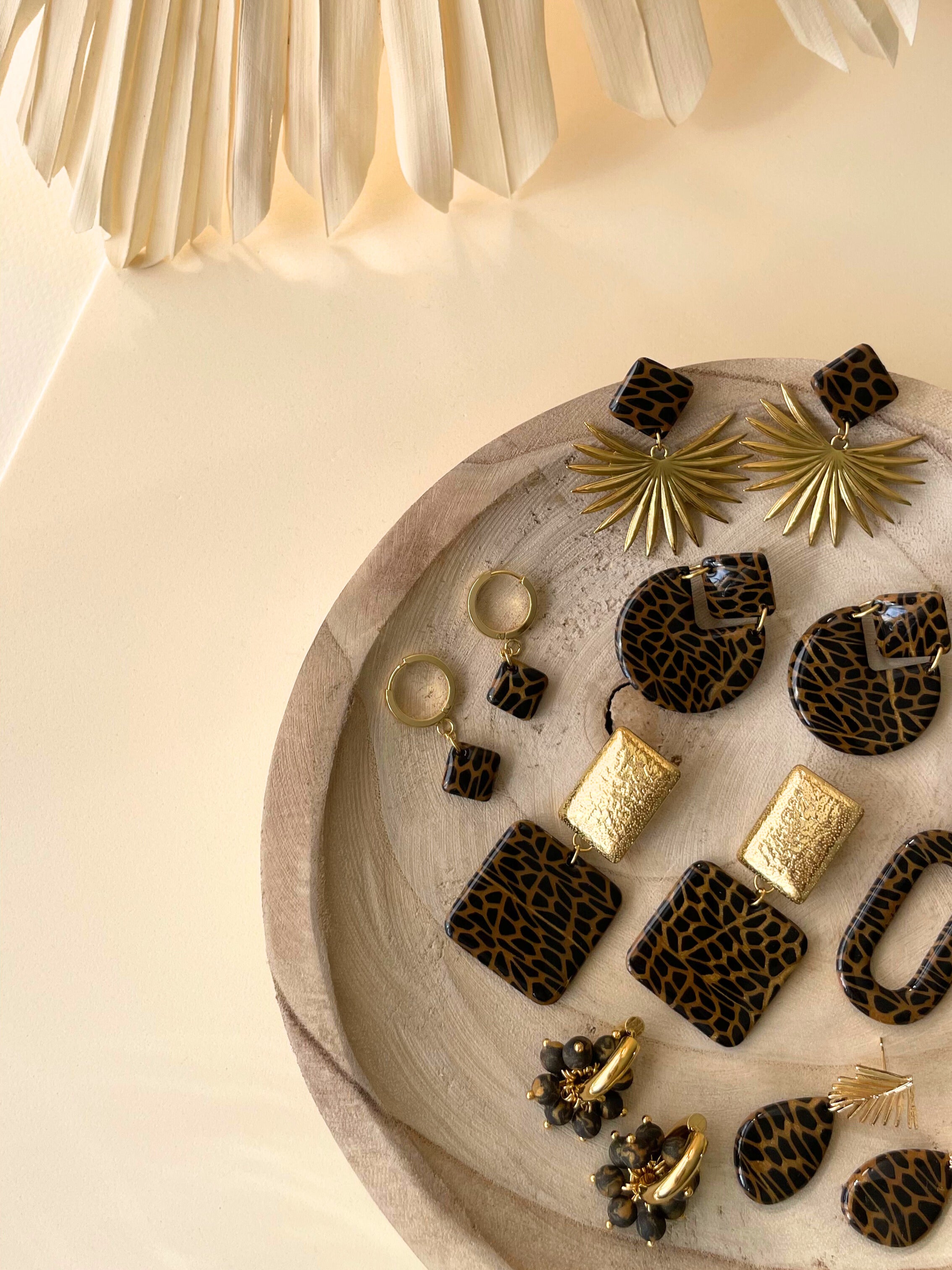 Argolas Bari Preto & Dourado