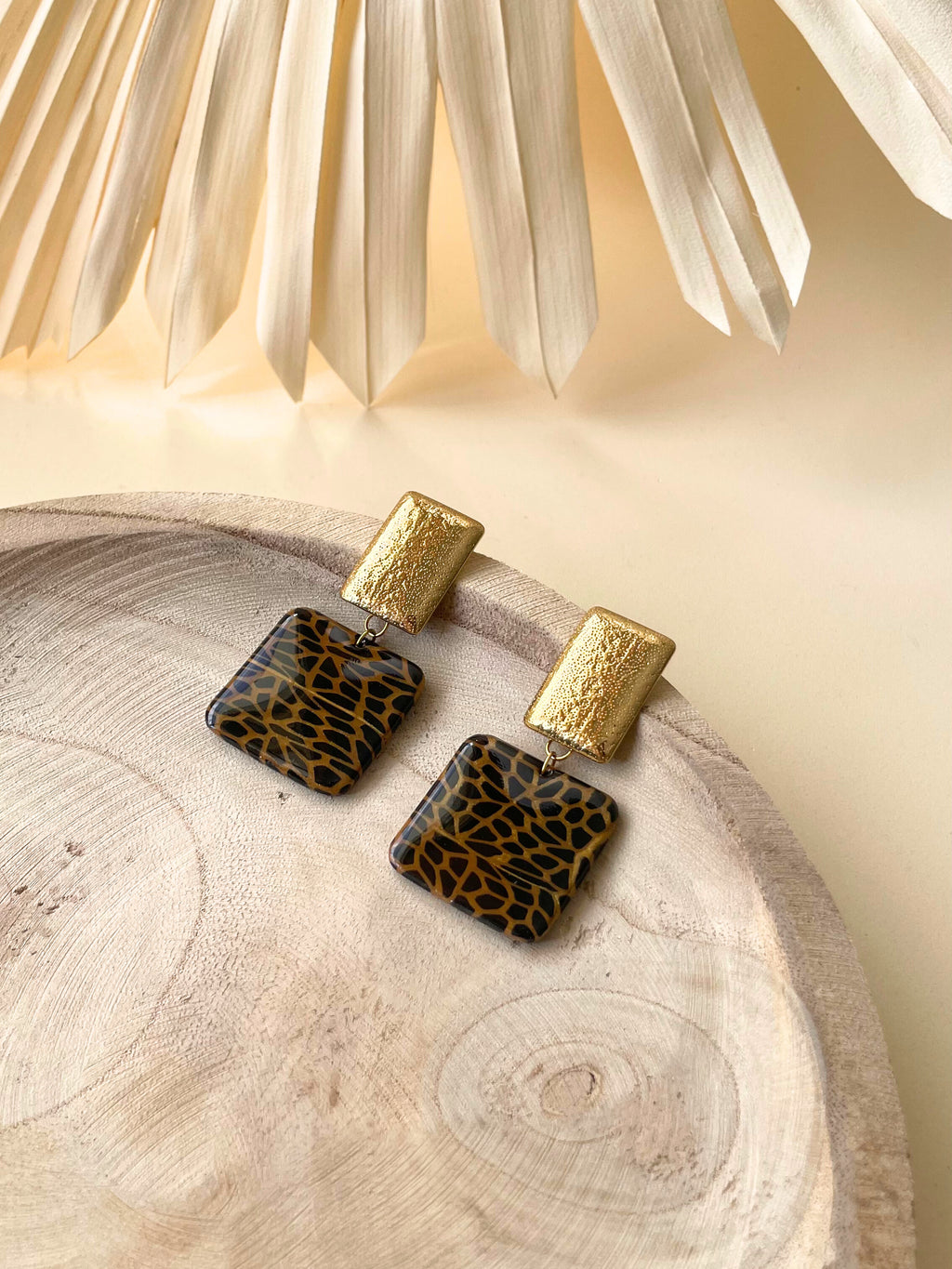 Brincos Beverly Preto et Dourado